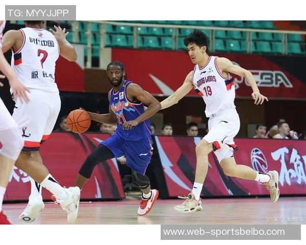 辽粤大战引发热议广东与辽宁的对决成为篮球盛宴的焦点